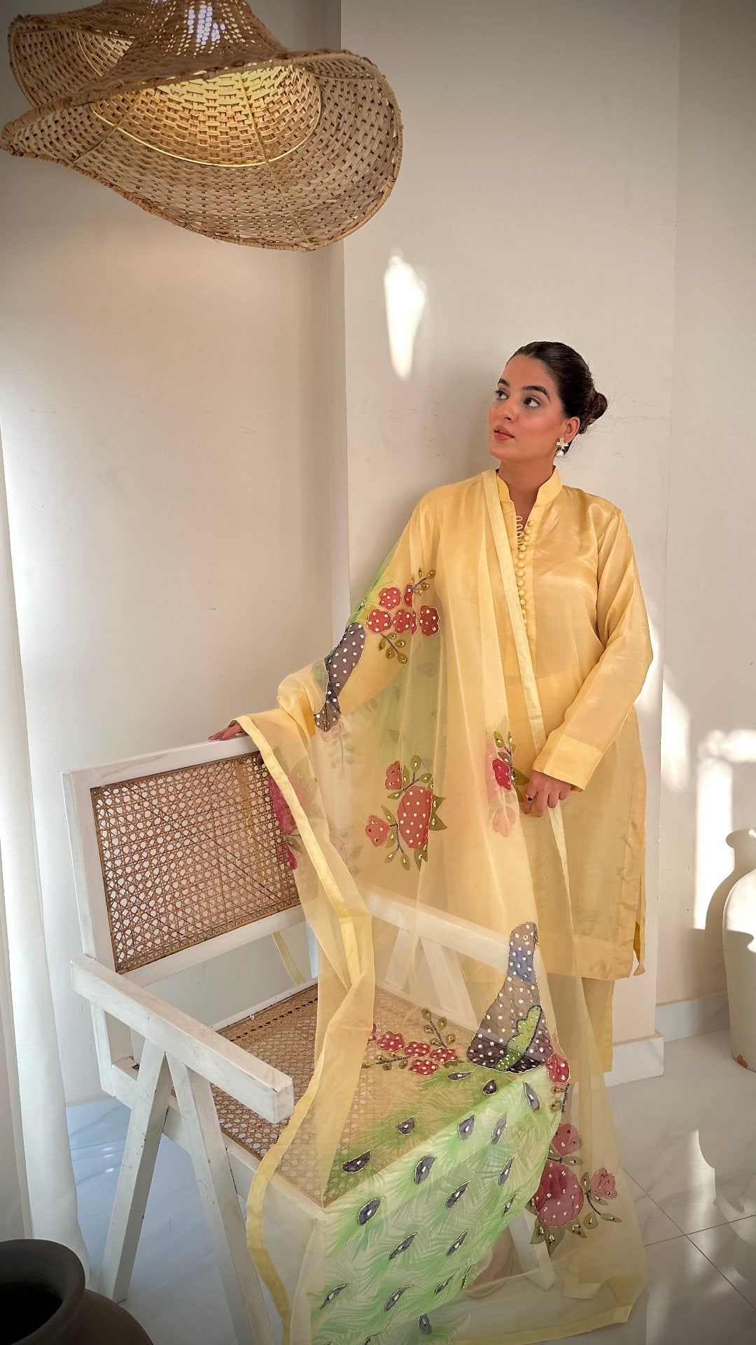 Sunehri Dupatta